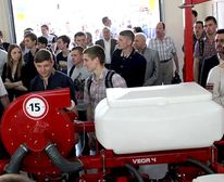 Український виробник сільгосптехніки відкрив лабораторію в Університеті біоресурсів і природокористування