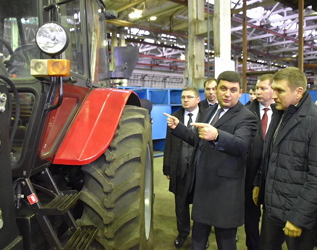 Кабмін хоче відновити виробництво тракторів в Україні, компенсувати до 30% вартості