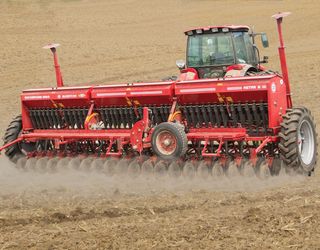 Уряд затвердив порядок компенсації аграріям 15% від вартості сільгосптехніки