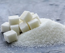 У новому сезоні експорт цукру з України відстає в 2,4 рази