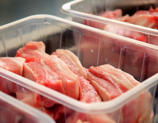 ЄС може заборонити з 2022 року імпорт м'яса з країн, які використовують стимулятори росту й антибіотики