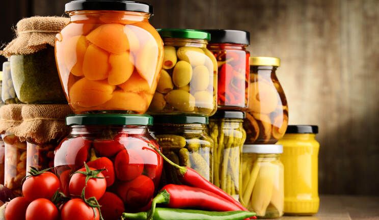 Пандемія активізувала продаж болгарських фруктово-овочевих консервів