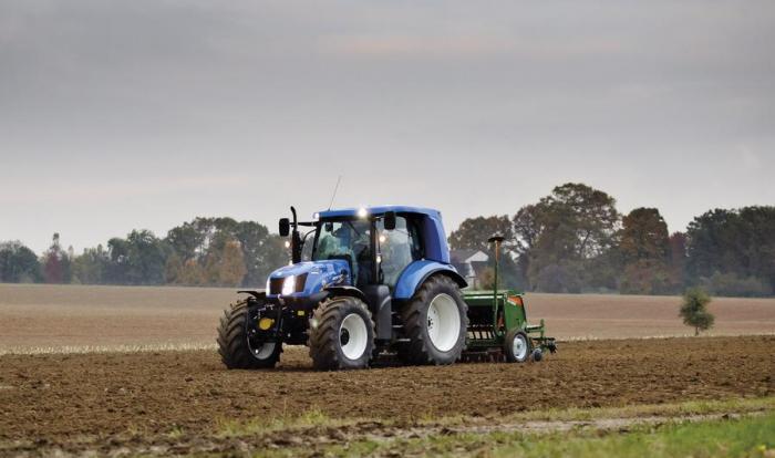 Перші метанові трактори New Holland продасть вже цього року