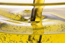 Ціни попиту на соєву та соняшникову олію з України знизилися на 20-30 $/т