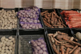 Білорусь увела регульовані ціни на овочі та яблука