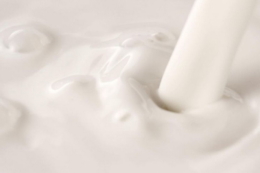Надлишок молока на ринку тисне на закупівельні ціни