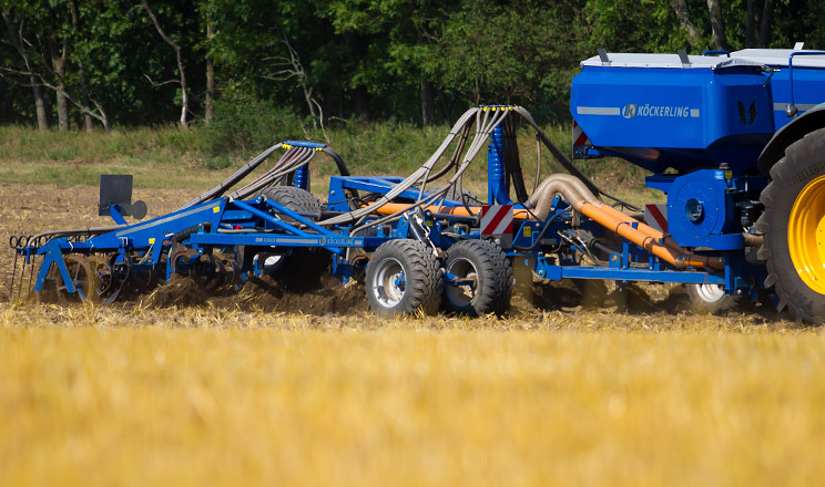Змінні робочі органи, широкий діапазон робочої глибини та підвищена міцність конструкції — обов’язкові вимоги до стерньового культиватора