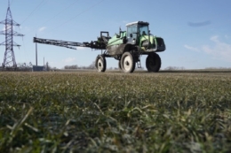 Українські агропідприємства забезпечені ЗЗР на  85,3%