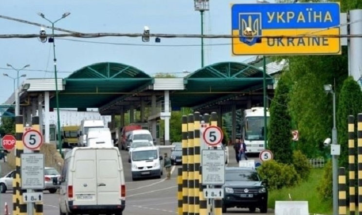 Пункти пропуску на кордоні з Польщею працюють не на повну потужність