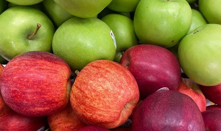 Світовий хіт-парад продажів яблук очолюють Гренні Сміт та Роял Гала