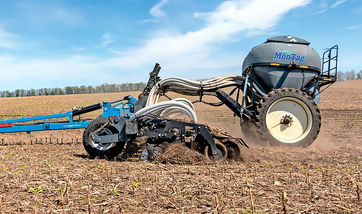 У господарстві «Агрофірма-Надія» зменшили собівартість виробництва завдяки оптимізації передпосівного обробітку ґрунту