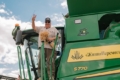 Херсонські фермери отримають 10 комбайнів та 5 тракторів від фонду Баффета