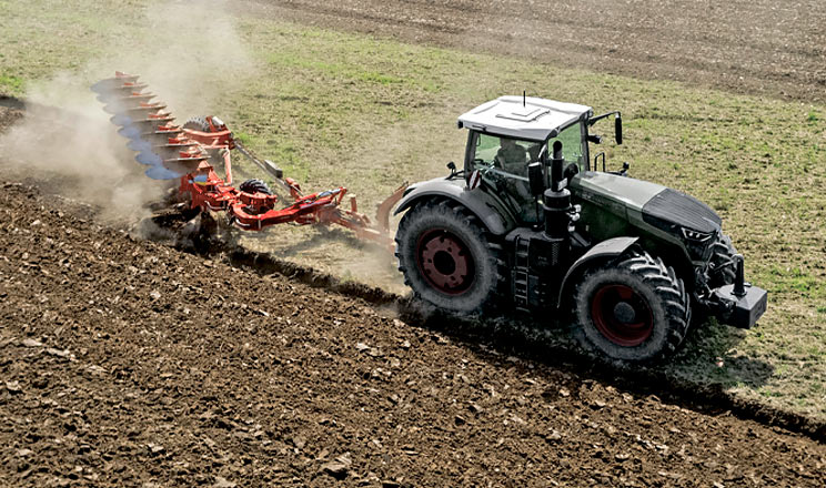 На прикладі нової генерації напівнавісних плугів доведено: меж досконалості не існує