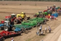 Українські фермери розпродають техніку через закриття зернових коридорів, - думка