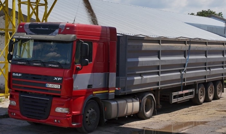 Названо основні вимоги до вантажівок, що експортують агропродукцію 