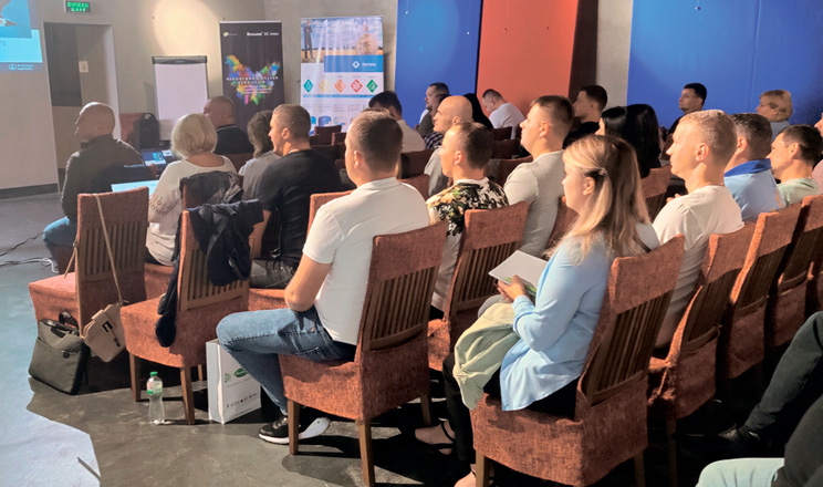 Для покращення обізнаності фахівців птахівничої галузі компанія «ВетАгро» в партнерстві з Boehringer-Ingelheim провели семінар з участю міжнародних спікерів