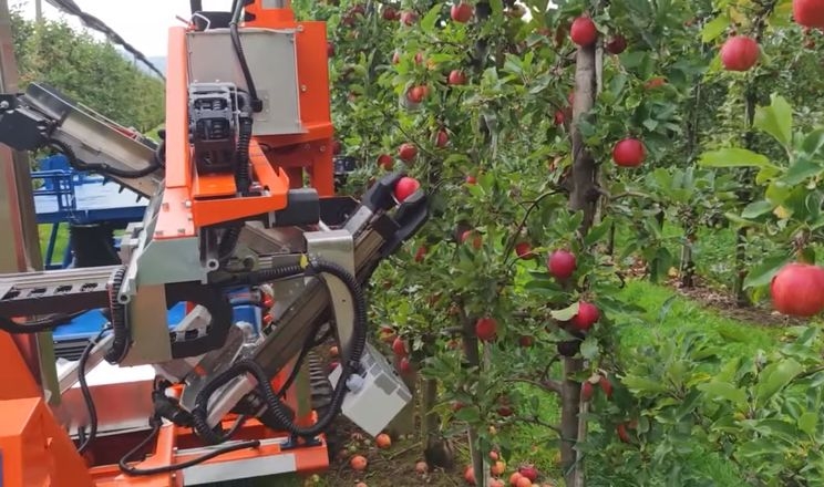 Садовий робот Slopehelper виконує майже всі роботи