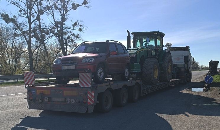 Поліція виявила трактор з ознаками підробки