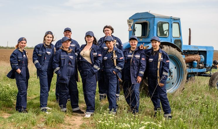 На Миколаївщині жінок навчають професії трактористки