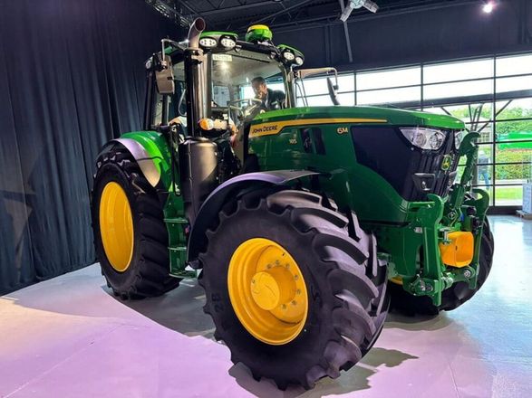 John Deere випускає нову серію тракторів – 6M