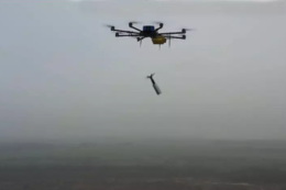 Тракториста на Херсонщині поранили скидом з дрона