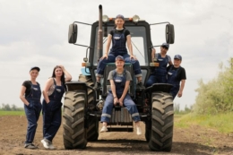 Професія трактористки увійшла до трійки найзатребуваніших у Службі зайнятості