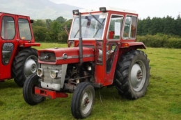 Трактор Massey Ferguson 135 не поіржавів за 45 років