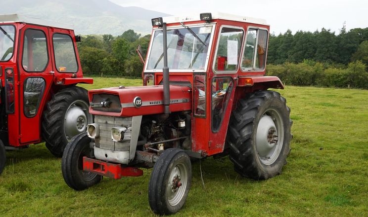 Трактор Massey Ferguson 135 не поіржавів за 45 років