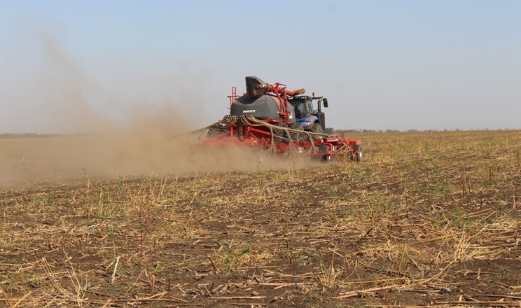 «ПАЕК» сіє пшеницю за технологією No-Till після соняшнику