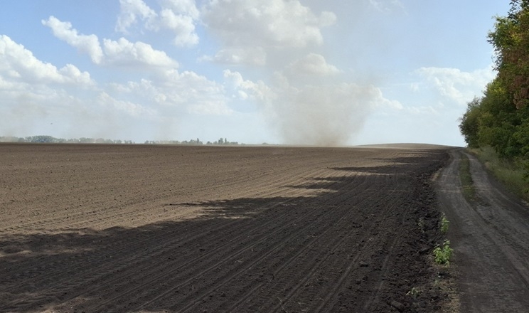 У першій декаді вересня запаси вологи для сівби озимих були переважно незадовільними