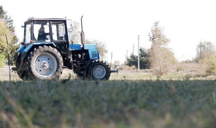 На Вінниччині 14 жінок опановують професію тракториста