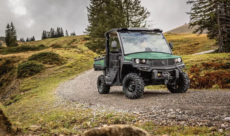 John Deere представив більший дизельний позашляховик Gator