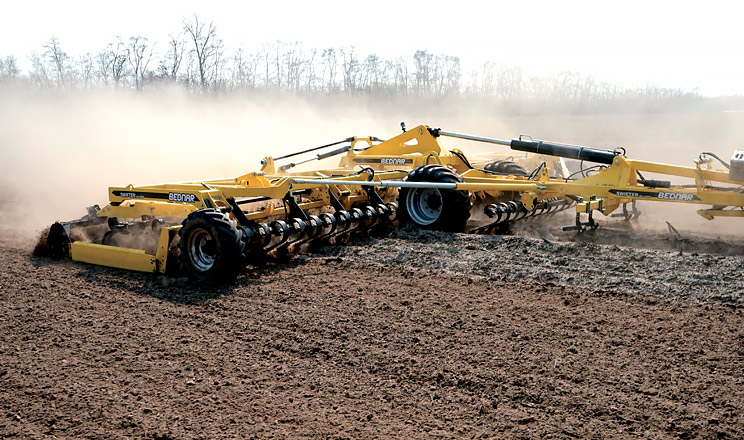 Якісний ґрунтообробіток в умовах посухи