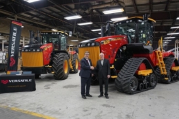 Versatile і Farm King стали повністю турецькими
