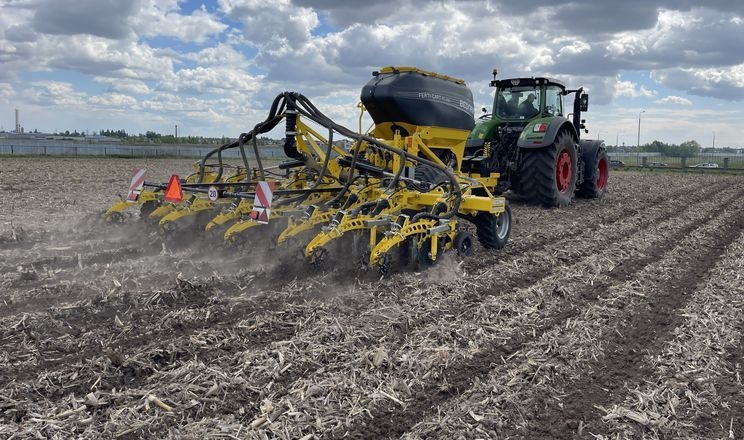 BEDNAR взяв участь у дослідження Strip-Till на «Прибутковому полі»