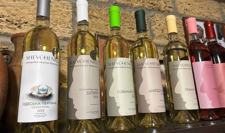 Українські споживачі частіше обирають сухі білі вина, – винороби