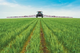 CASE IH презентує Patriot 4350: точність і комфорт для ефективного обприскування