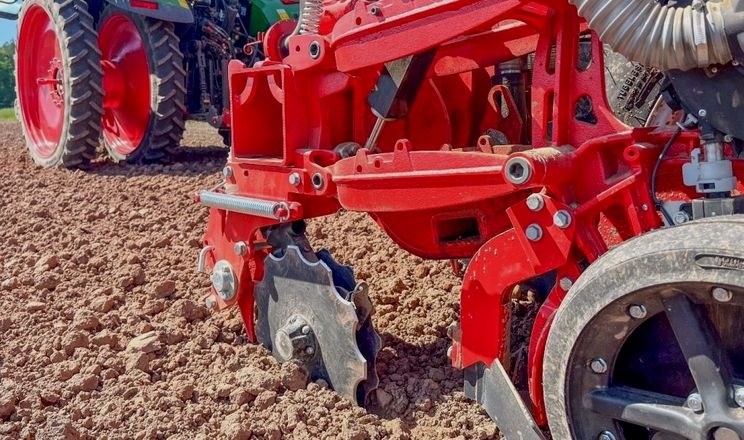 Kverneland представив систему Geoforce для постійної глибини сівби