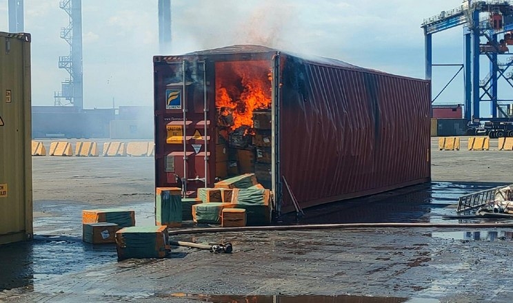 росія вдарила балістичними ракетами по Одеському порту