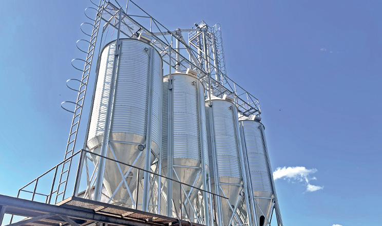 Продукти переробки сільгоспкультур відрізняються від зернових та олійних насипною щільністю й схильністю до залипання