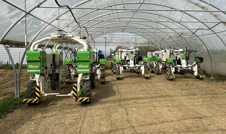 Виробник агророботів Naïo Technologies шукає покупця