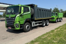 «Альфатекс» показав нову техніку для аграріїв