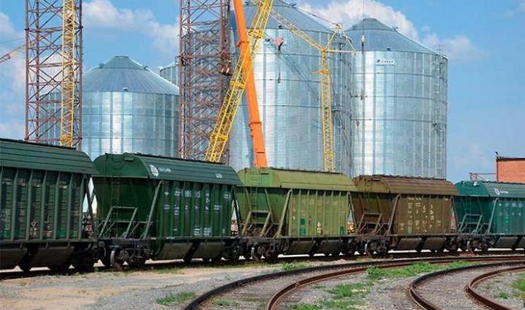 Оренда зерновозів «Укрзалізниці» у червні зросла на 100 грн/добу