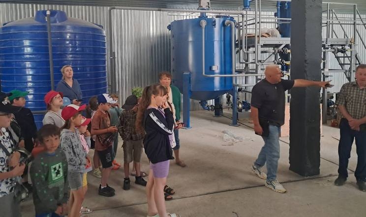 ТОВ «Агровіт» організувало екскурсію для учнів Великосевастянівського ліцею