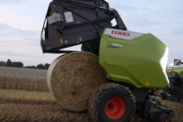 Claas випустив новий рулонний прес-підбирач Cerex