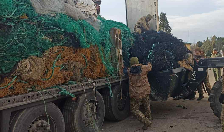 Нідерландські квітникарі та рибалки допомагають українським військовим
