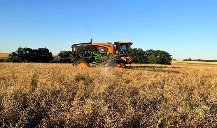 Tekom Agro Group почали обмолот озимого ріпаку на півночі Одещини