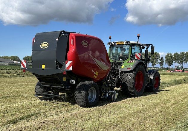 Kverneland представив нові прес-підбирачі Vicon VariBale