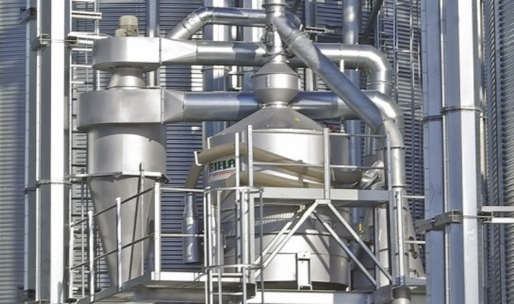 Сепаратори з вертикальними барабанними ситами відрізняються компактністю та забезпечують ефективне очищення всіх видів зернових