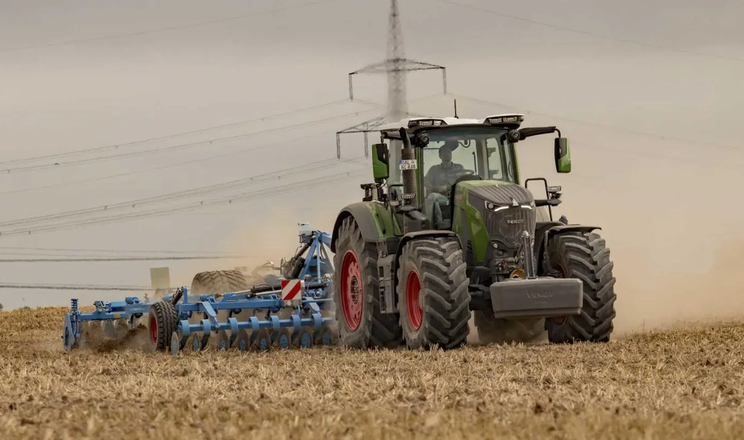 Fendt анонсував п’яте покоління тракторів 800 Vario